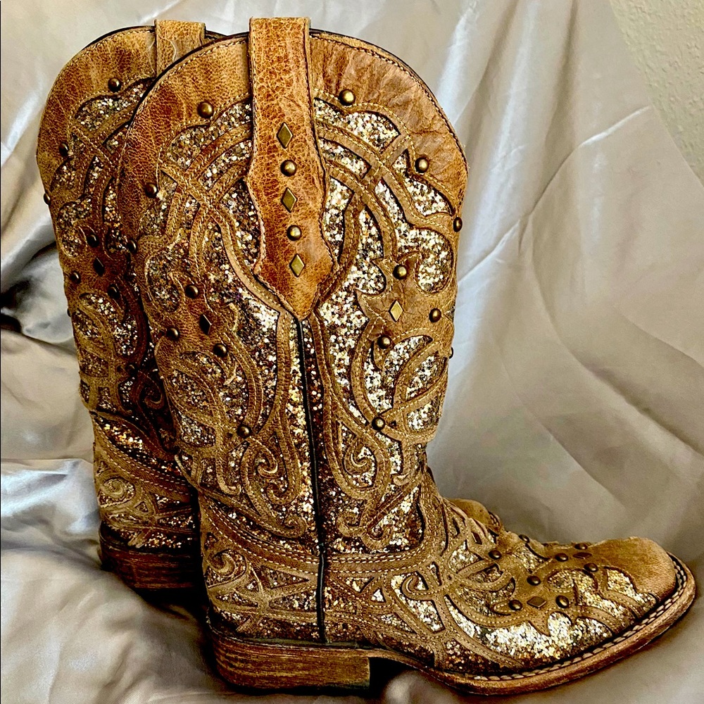 Womens Coral Boots